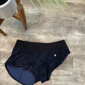 Lululemon speed up shorts 4in